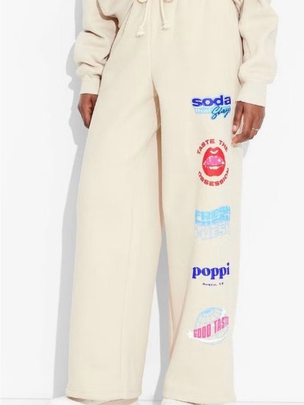 Poppi Cream Wide-Leg Graphic Sweatpants